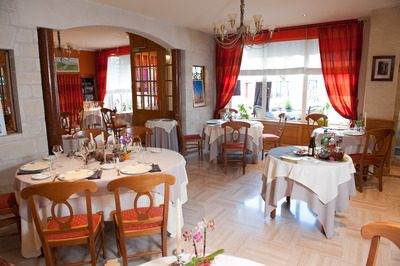 salle restaurant Au Chapeau Rouge Chinon